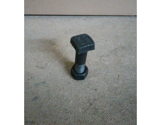 Болт (M16*65) крепления зуба